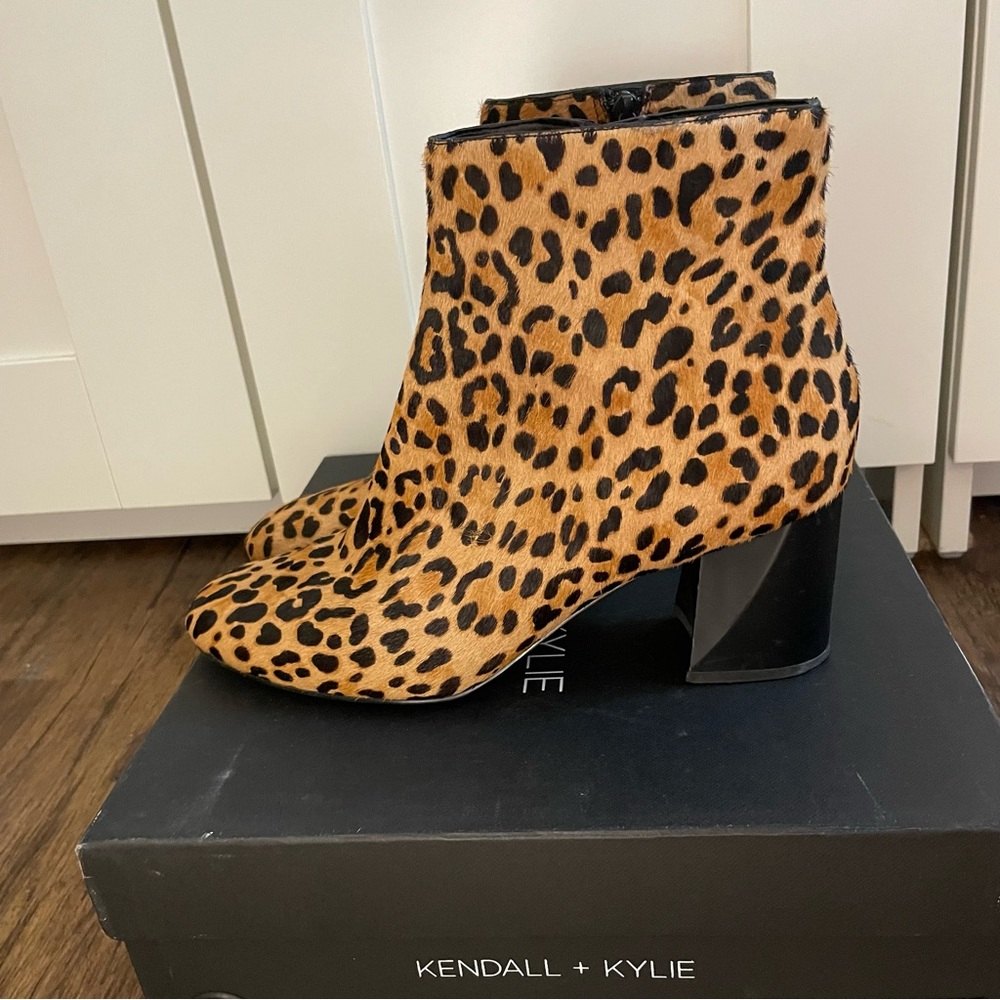 Faux leopard booties